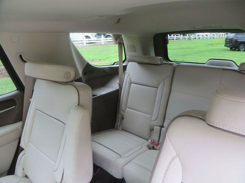 Used 2023 GMC Yukon Denali AWD/4WD image 30