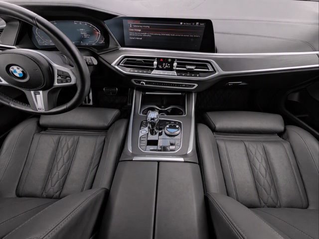 Used 2022 BMW X7 M50i w/ Luxury Seating Package AWD/4WD image 16