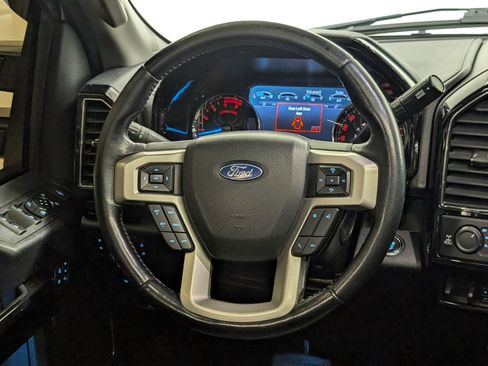 Used 2021 Ford F250 Lariat image 17