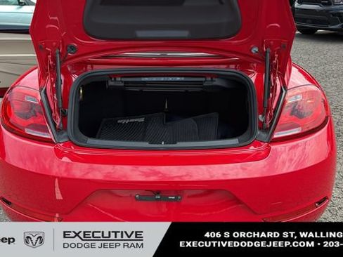 Used 2014 Volkswagen Beetle R-Line FWD image 19