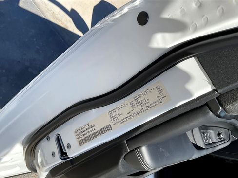 New 2025 Jeep Grand Cherokee L Laredo w/ Luxury Tech Group I image 20