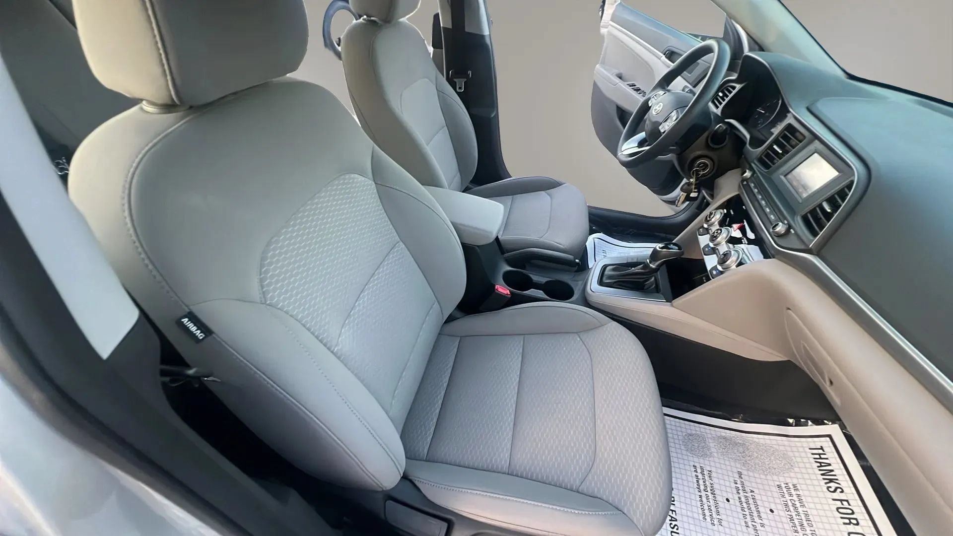 Used 2019 Hyundai Elantra SE FWD image 19