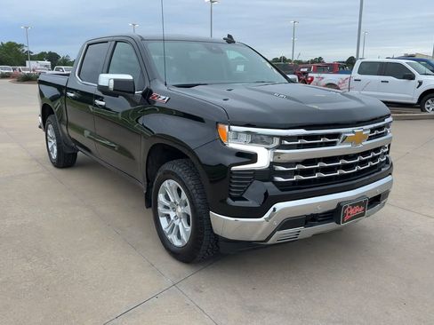 Used 2025 Chevrolet Silverado 1500 LTZ w/ Technology Package AWD/4WD image 3