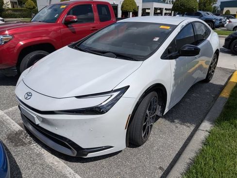 Certified 2024 Toyota Prius Prime FWD image 2