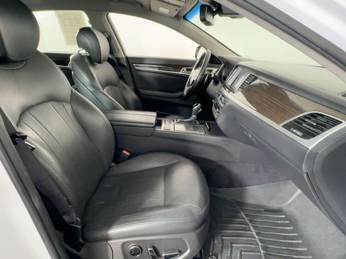Used 2017 Genesis G80 3.8 image 30