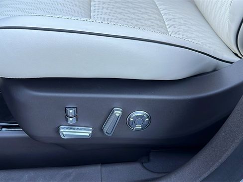 New 2026 Lincoln Nautilus Black Label image 15