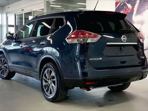 Used 2016 Nissan Rogue SL w/ SL Premium Package image 4