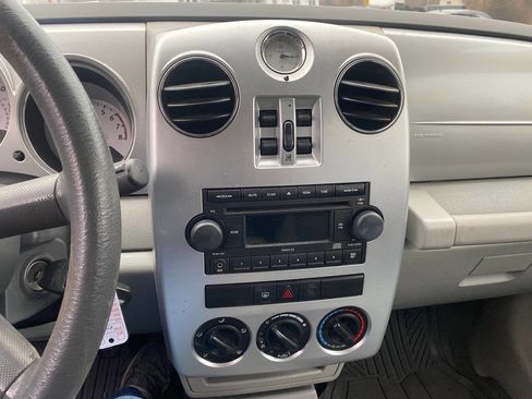 Used 2009 Chrysler PT Cruiser image 18