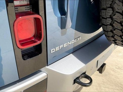 New 2025 Land Rover Defender 110 S AWD/4WD image 9