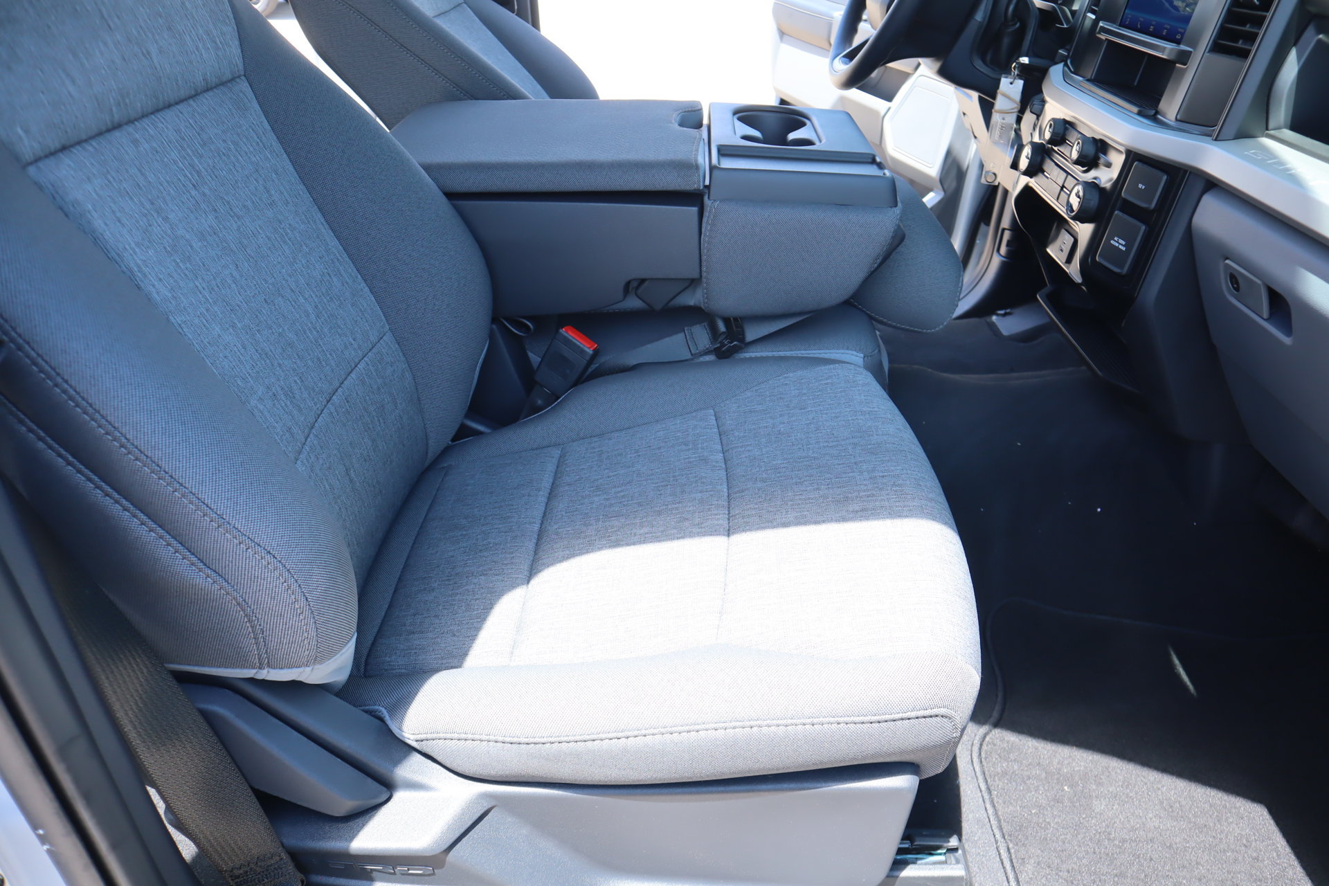 New 2026 Ford F250 XL w/ STX Appearance Package AWD/4WD image 12