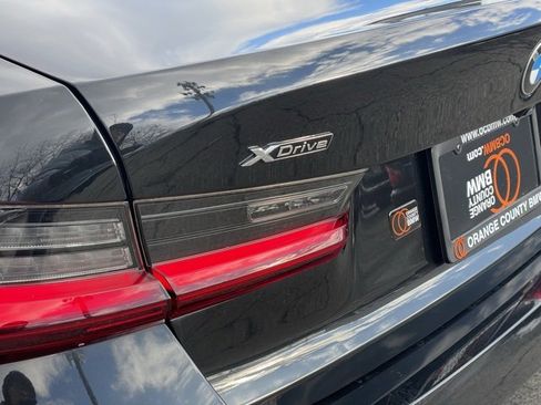 Used 2023 BMW 330i xDrive Sedan w/ Premium Package image 27