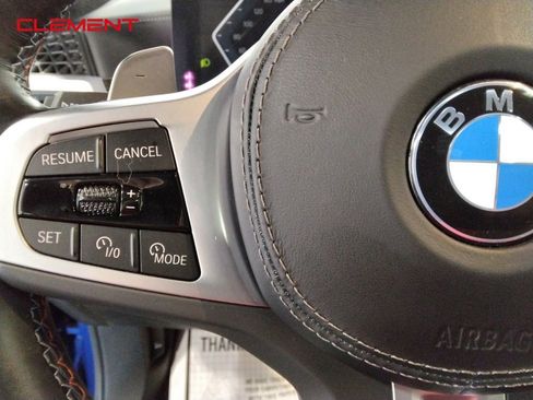 Used 2023 BMW X7 M60i image 11