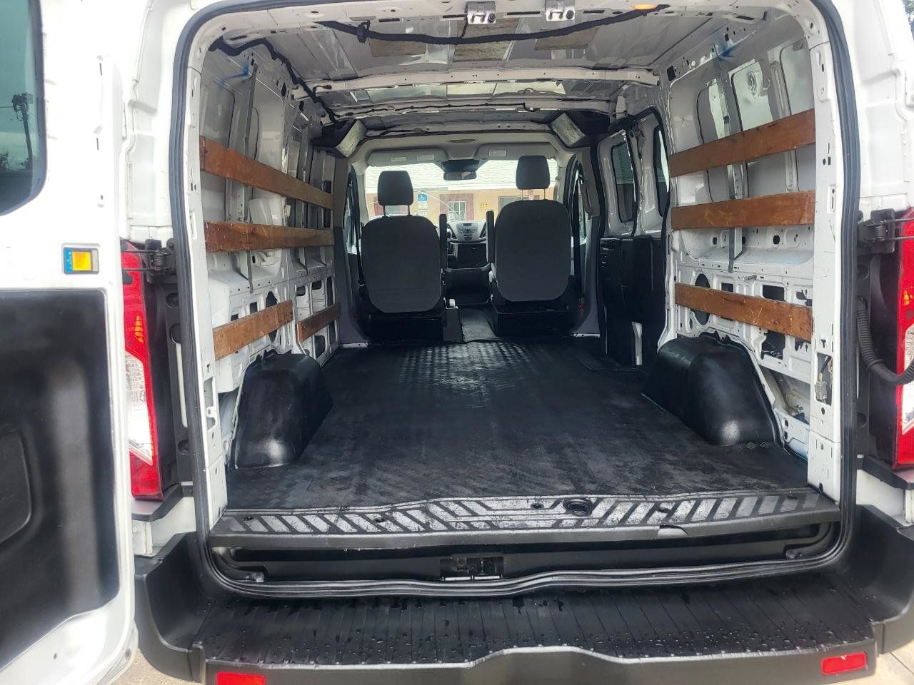 Used 2016 Ford Transit 250 130 Low Roof w/ Exterior Upgrade Package RWD image 36