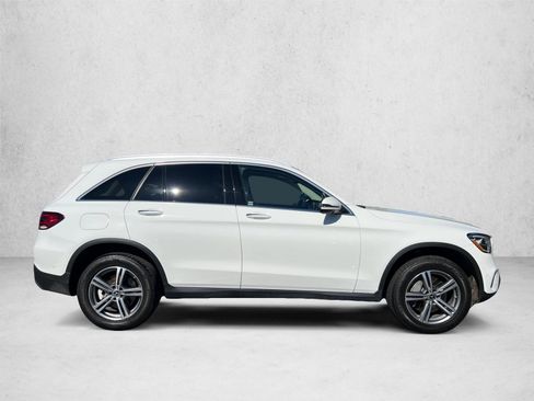 Used 2021 Mercedes-Benz GLC 300 4MATIC image 4
