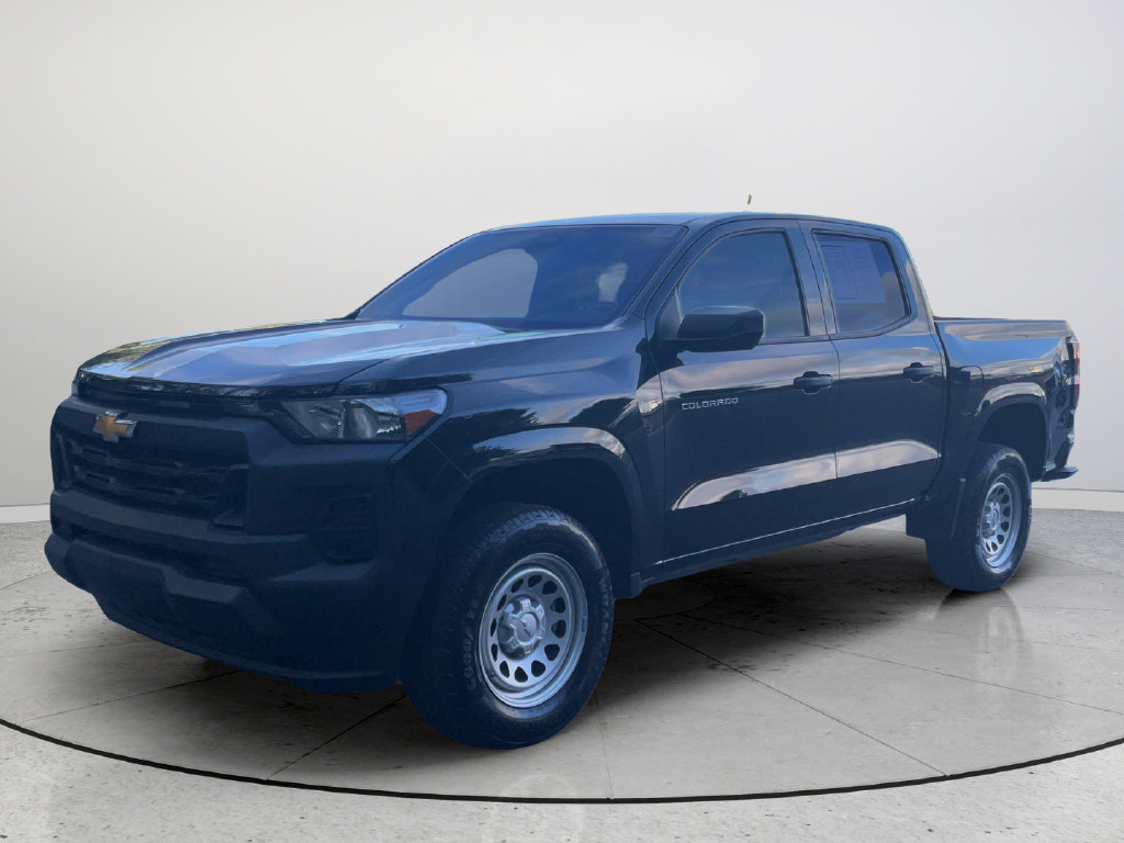 Used 2023 Chevrolet Colorado W/T RWD image 4