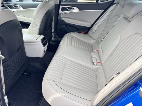 Used 2019 Genesis G70 2.0T Advanced w/ Elite Package image 14