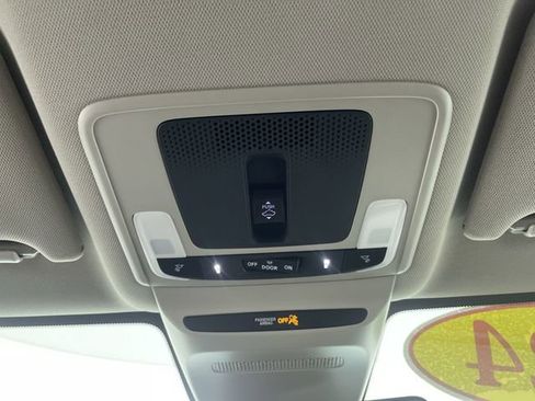 Used 2024 Honda HR-V EX-L image 24