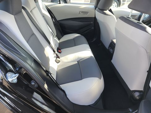 Used 2025 Toyota Corolla LE w/ LE Premium Package image 17