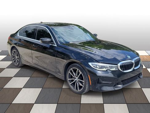 Used 2020 BMW 330i xDrive Sedan w/ Convenience Package AWD/4WD image 3