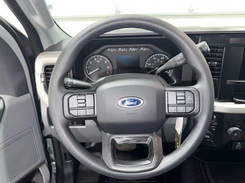 New 2026 Ford F250 XL w/ XL Driver Assist Package AWD/4WD image 14