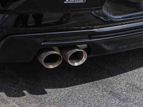 Used 2019 Chevrolet Camaro SS image 10