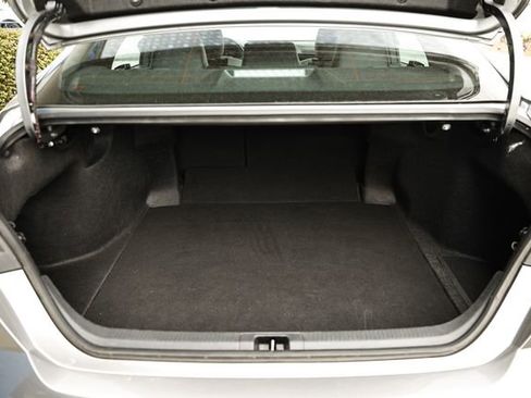 Used 2025 Toyota Camry SE FWD image 29