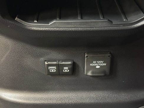 Used 2026 Toyota Tundra Limited w/ Power Package AWD/4WD image 21