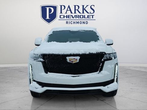 Used 2023 Cadillac Escalade ESV Sport w/ Touring Package image 2