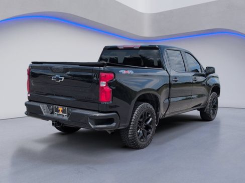 Used 2022 Chevrolet Silverado 1500 Custom w/ LPO, Dark Essentials Package AWD/4WD image 3