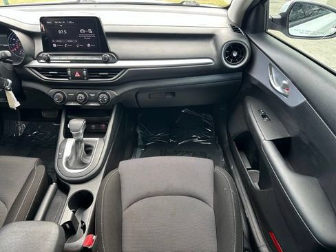 Used 2024 Kia Forte LXS FWD image 13