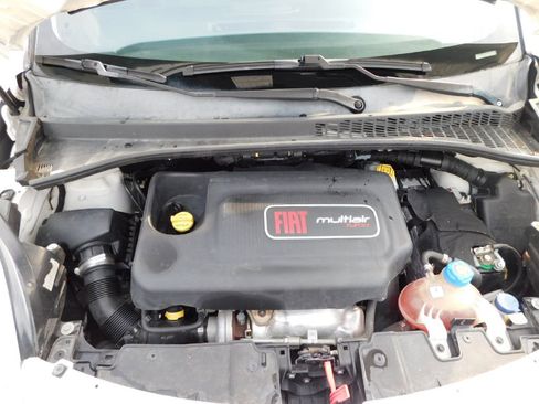 Used 2014 FIAT 500L Lounge image 11