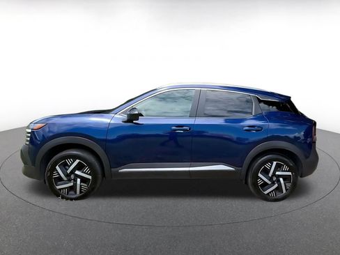 Used 2026 Nissan Kicks SV FWD image 8