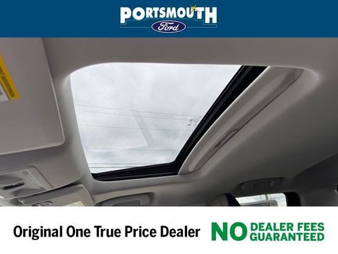 New 2025 Ford Maverick Lariat w/ 4K Tow Package image 8