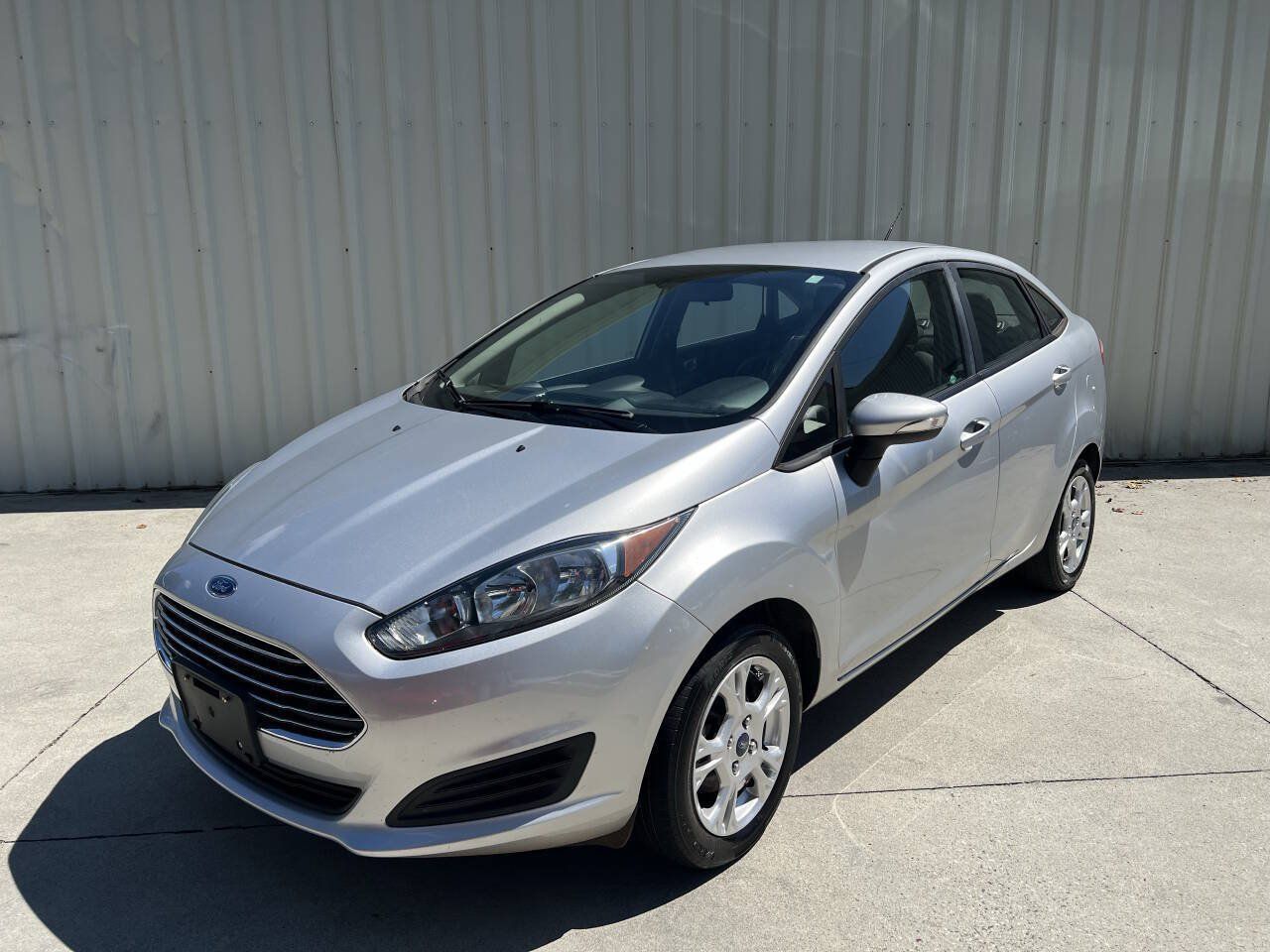 Used 2015 Ford Fiesta SE FWD image 7