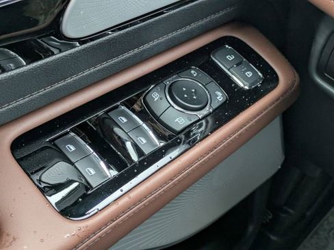 New 2026 Lincoln Aviator Reserve w/ Luxury Package image 21