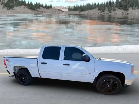 Used 2012 GMC Sierra 1500 SLE w/ Power Tech Package AWD/4WD image 2