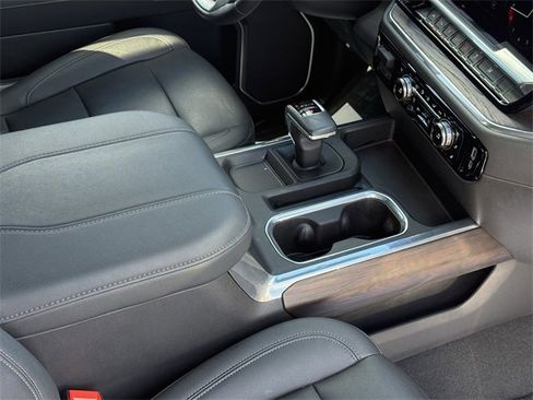 Used 2023 GMC Sierra 1500 SLT w/ SLT Premium Plus Package image 21