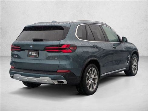 New 2026 BMW X5 xDrive40i w/ Premium Package image 2