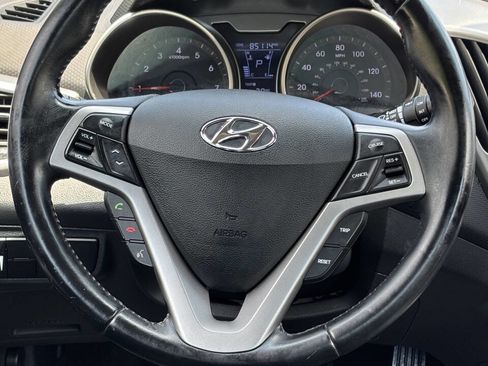Used 2013 Hyundai Veloster RE:MIX Edition FWD image 20