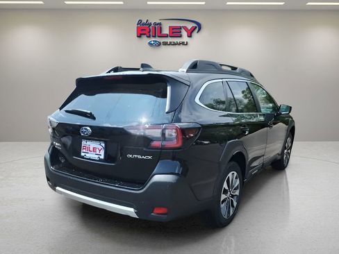Used 2025 Subaru Outback Limited image 5