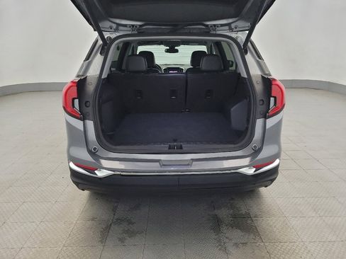 Used 2024 GMC Terrain SLT image 29