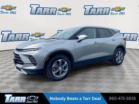Used 2025 Chevrolet Blazer LT AWD/4WD image 1