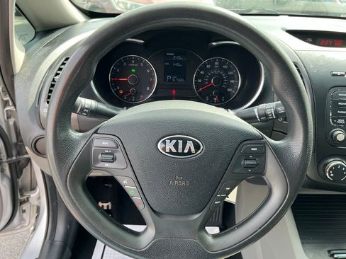Used 2015 Kia Forte LX FWD image 10