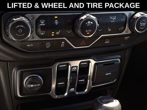 Used 2022 Jeep Wrangler Unlimited Sport AWD/4WD image 21