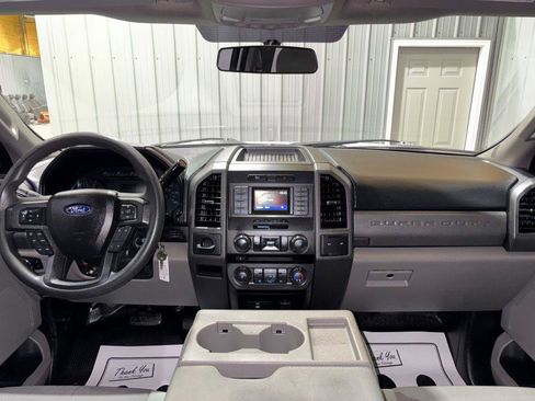 Used 2017 Ford F250 XL w/ Power Equipment Group image 17