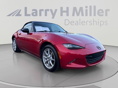 Used 2016 MAZDA MX-5 Miata Sport RWD image 7