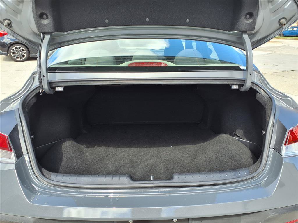 Used 2026 Hyundai Elantra Sport FWD image 15