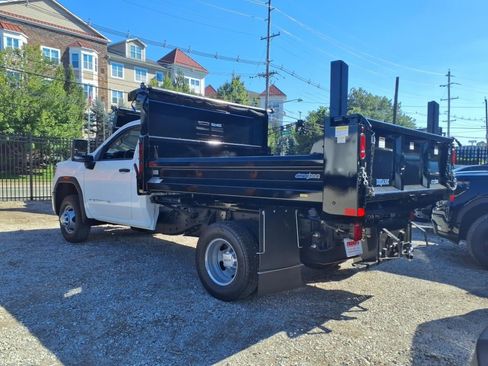 New 2025 GMC Sierra 3500 Pro w/ Convenience Package image 4