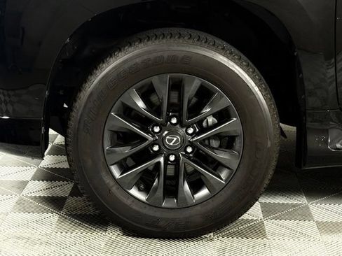 Used 2023 Lexus GX 460 Premium w/ Premium Package AWD/4WD image 11