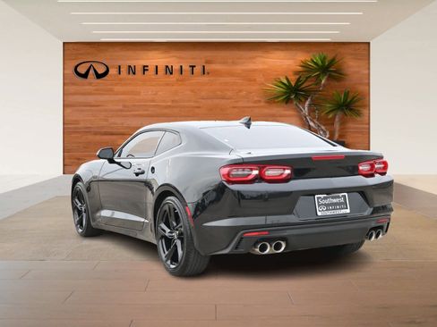 Used 2022 Chevrolet Camaro LT image 3